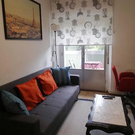 Piso Rio Nervion 15 Minutos Bilbao Apartment Ugao-Miraballes Bagian luar foto