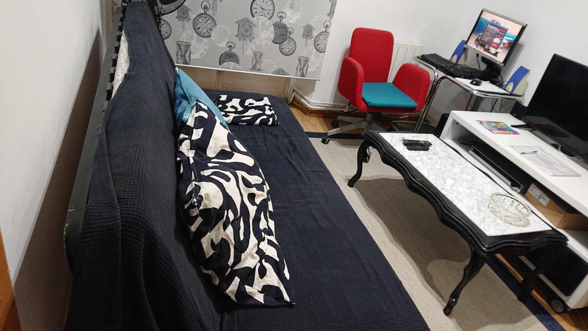 Piso Rio Nervion 15 Minutos Bilbao Apartment Ugao-Miraballes Bagian luar foto