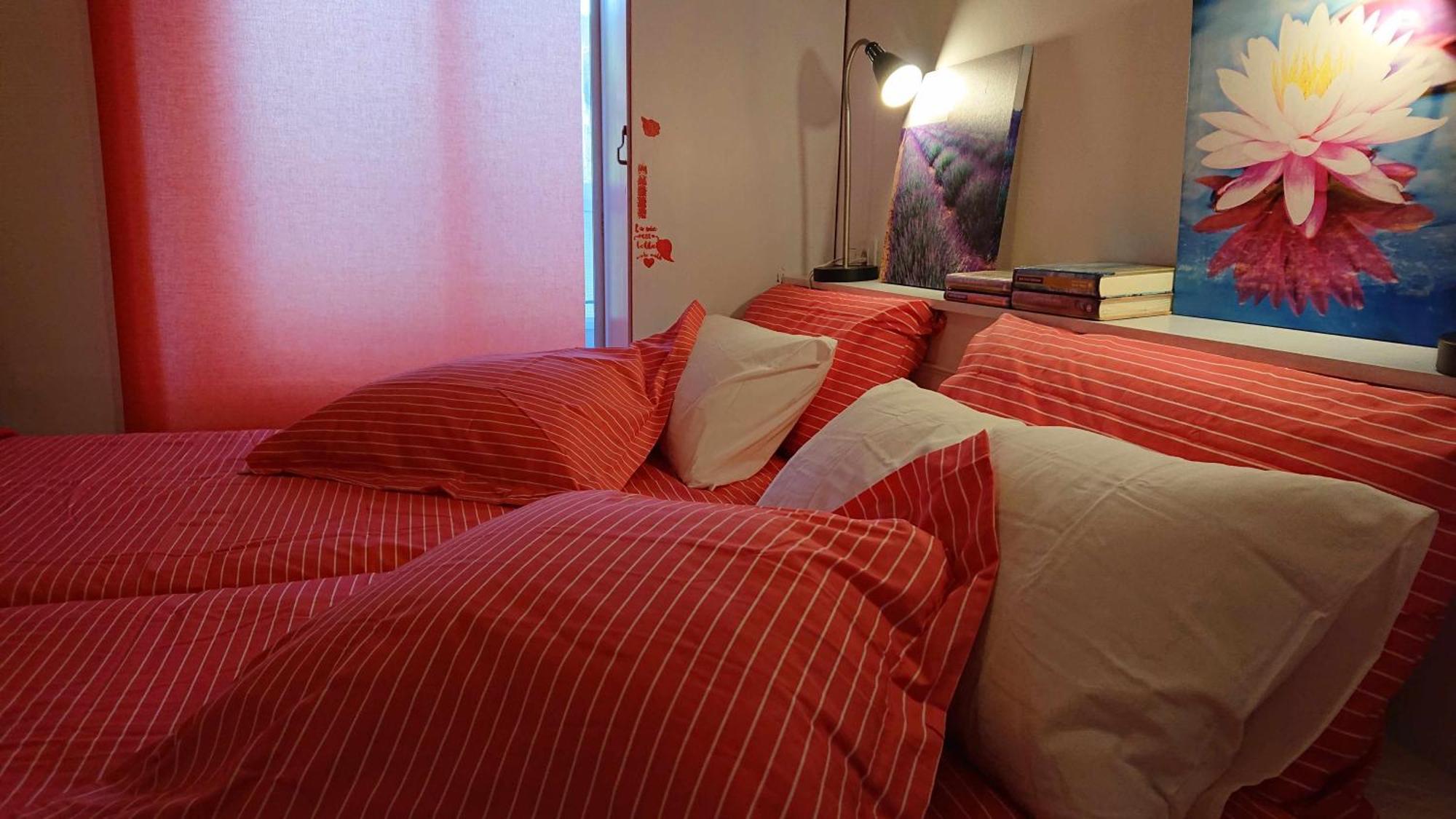 Piso Rio Nervion 15 Minutos Bilbao Apartment Ugao-Miraballes Bagian luar foto
