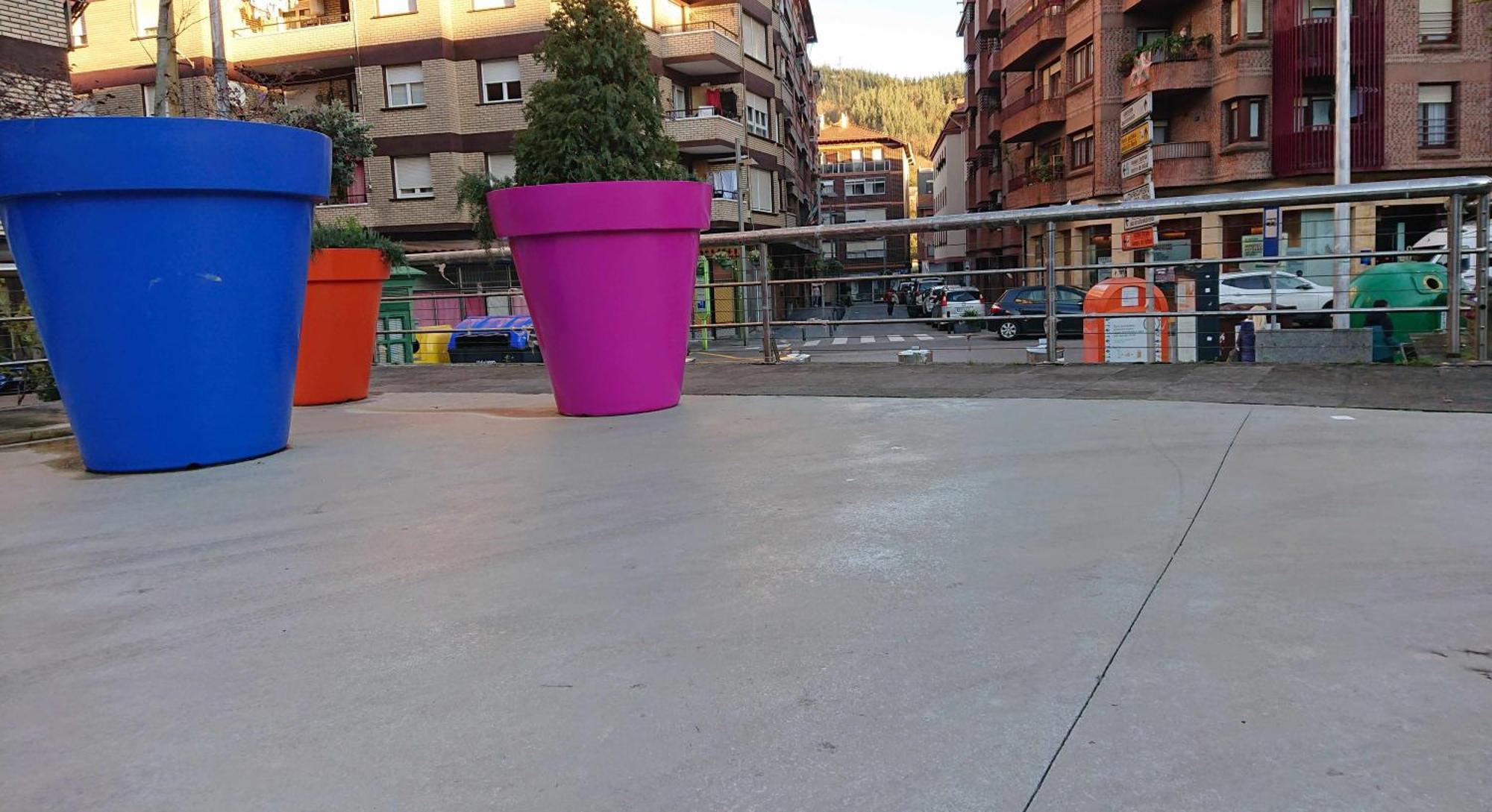 Piso Rio Nervion 15 Minutos Bilbao Apartment Ugao-Miraballes Bagian luar foto